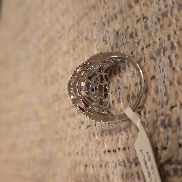 BEAUTIFUL STERLING SILVER BLUE SAPPHIRE STONES RING SIZE 7 - Picture 14 of 15